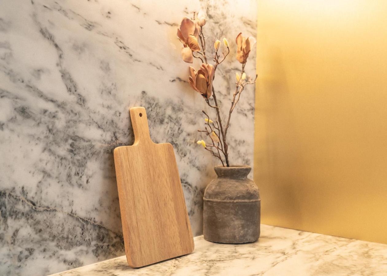 Village Aparthotel By Boa ポルト エクステリア 写真 A cutting board