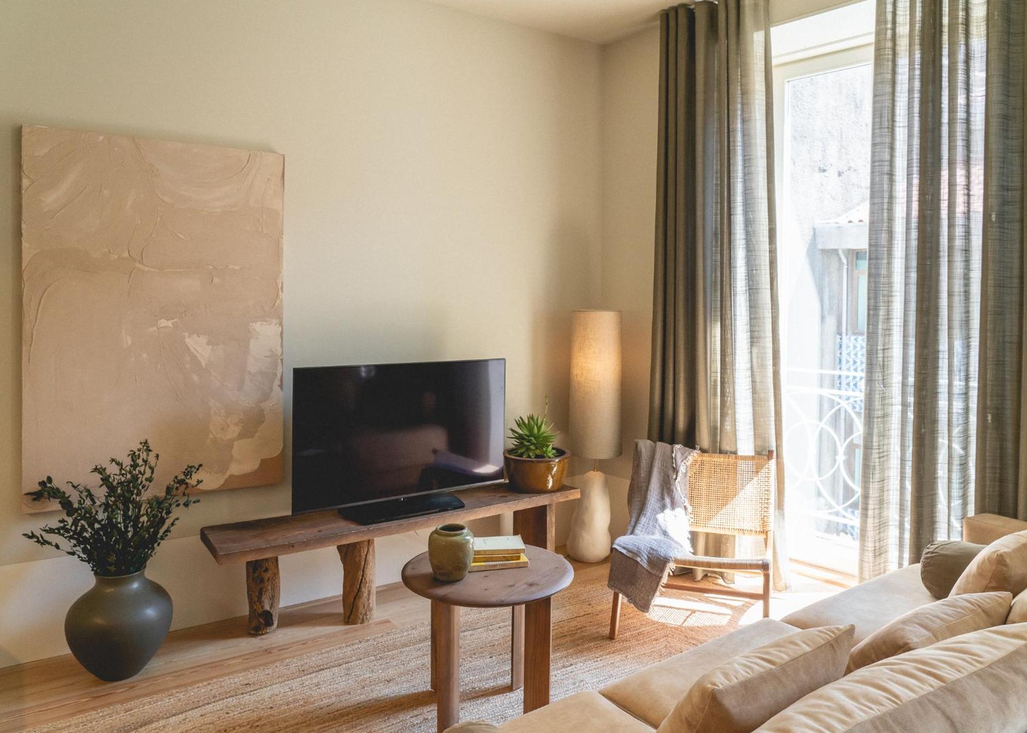 Village Aparthotel By Boa ポルト 部屋 写真 A living room in a typical apartment